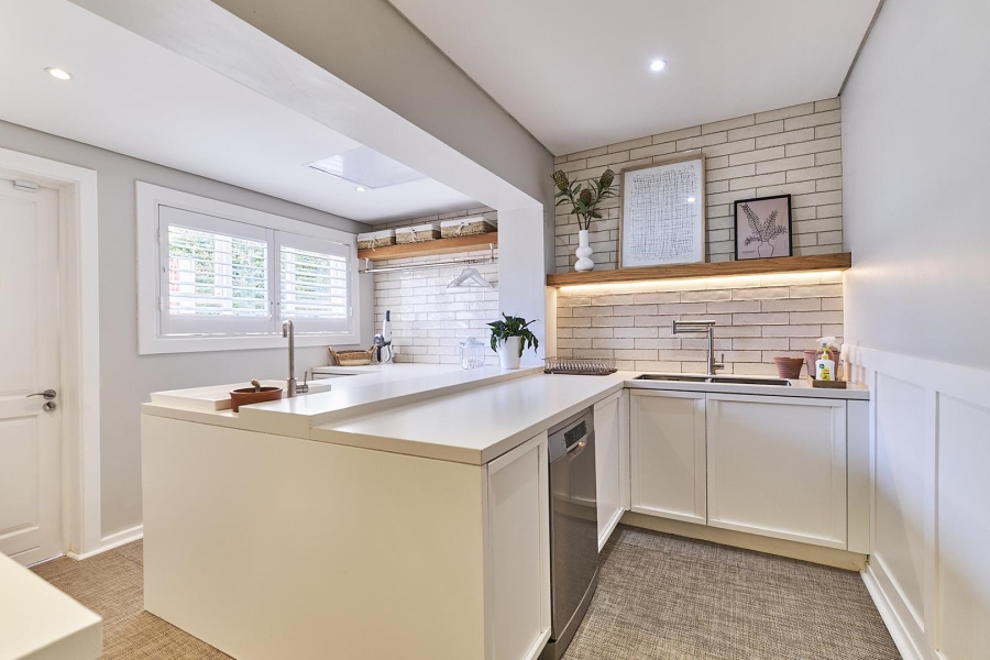 5 Bedroom Property for Sale in Flamingo Vlei Western Cape